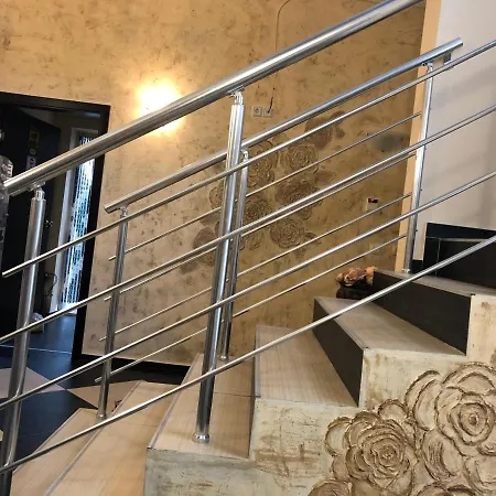伊万诺宾馆 招待所 2*