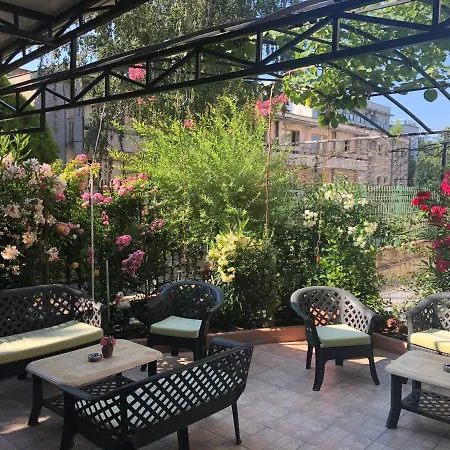 Ivano ゲストハウス 2*