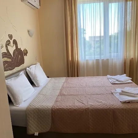 ゲストハウス Ivano 2*