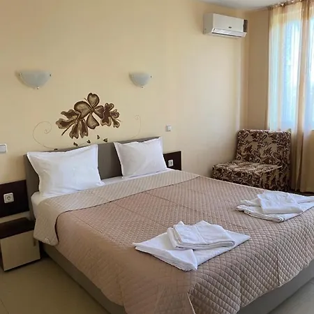 Ivano ゲストハウス プリモルスコ