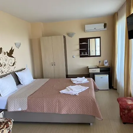 בית הארחה Ivano 2*