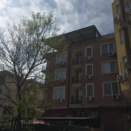 Ivano Guest house 2*