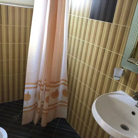 Ivano בית הארחה